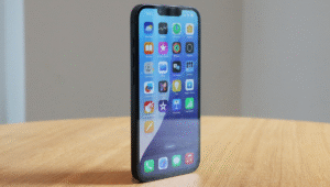iPhone 16e
